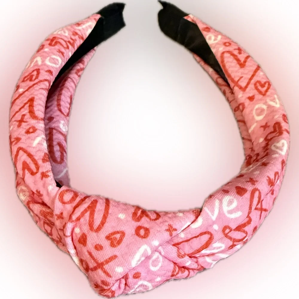 ❤️🩷Chic Pink🩷Heart & XO❤️Patterned Headband/NWOT❤️🩷
